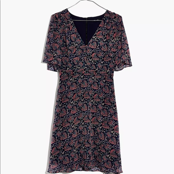 Orchard Flutter-Sleeve Dress in Fan Floral Mix - Picture 2 of 4